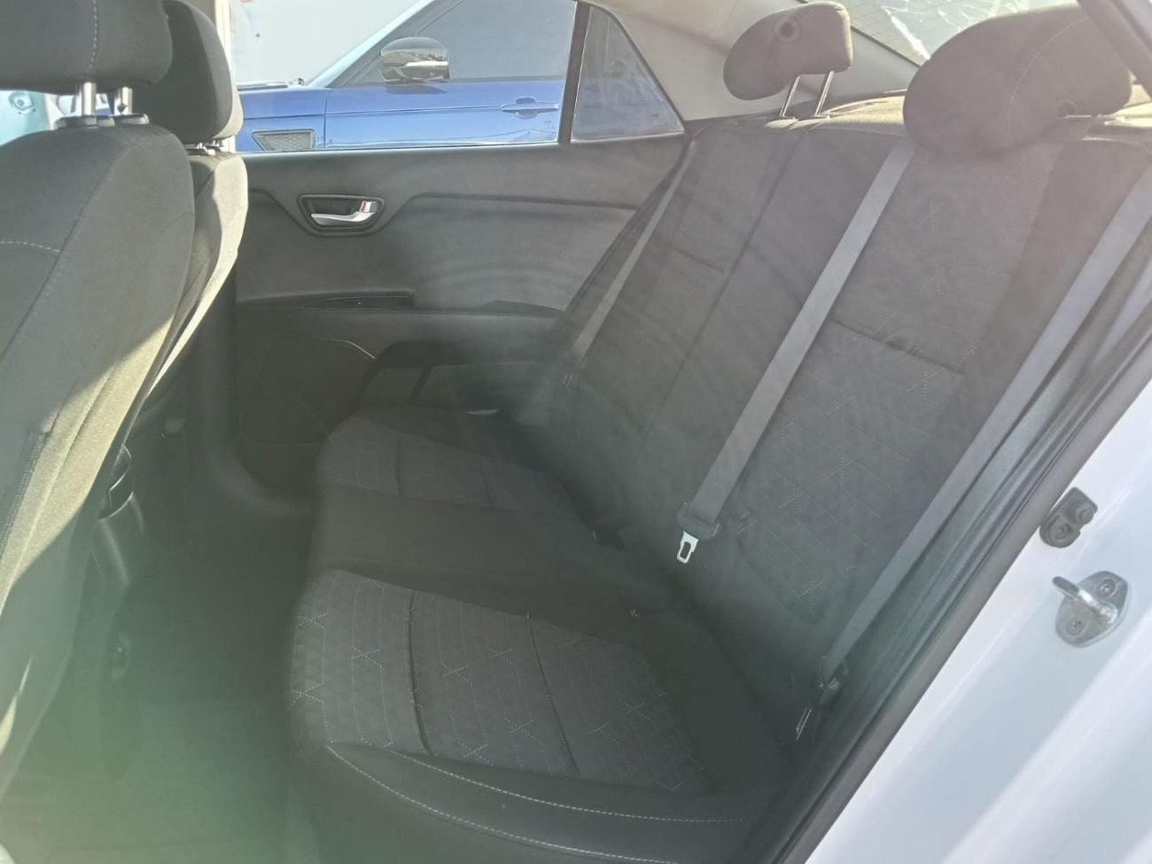 كيا ريو LX EX 1.4L (107 HP) Sedan