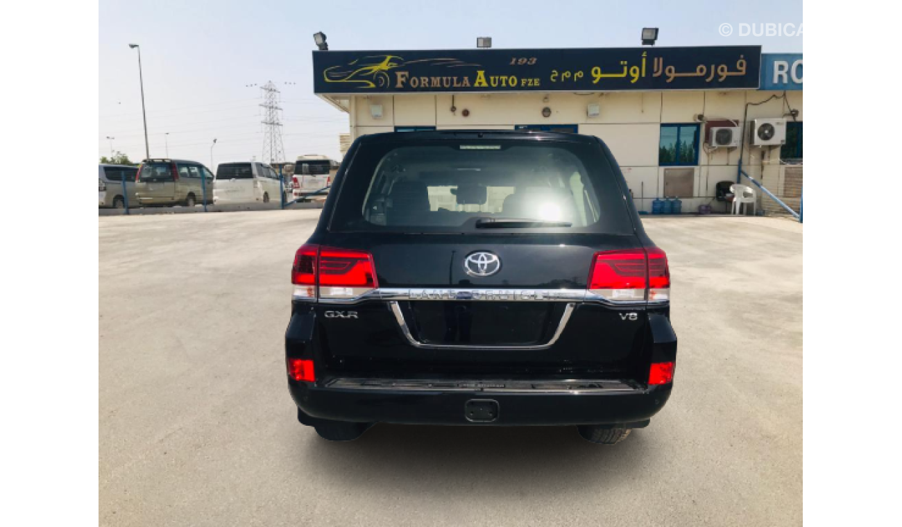 تويوتا لاند كروزر GXR 4.6L V8 // 2021 // BLACK INSIDE GRAY   WITH SUNROOF , COOL BOX , PUSH START // SPECIAL OFFER //