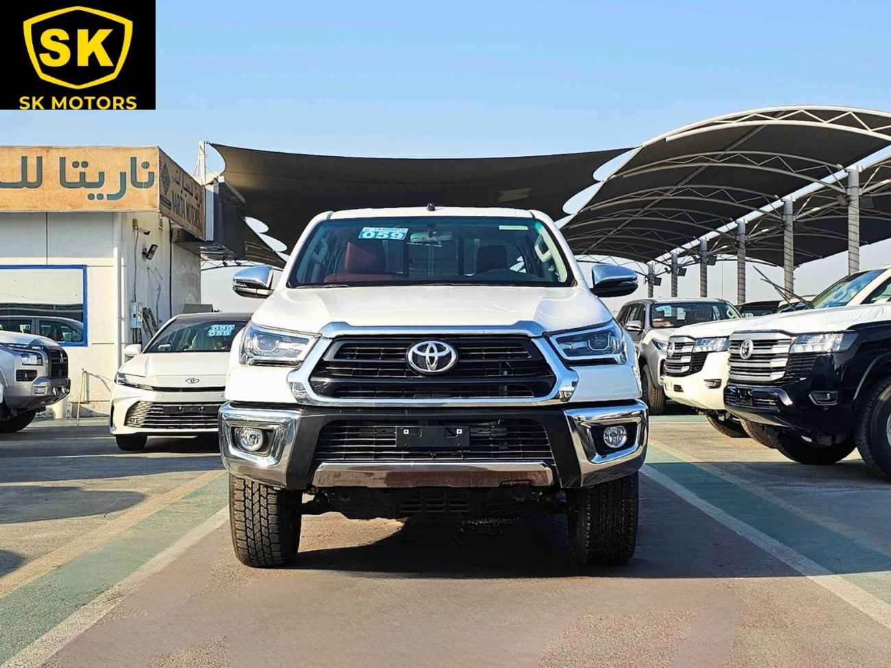 تويوتا هيلوكس SR5 FULL OPTION / M/T / 2.7L V4 PETROL /  DVD REAR CAMERA / 4WD (CODE # SR5)
