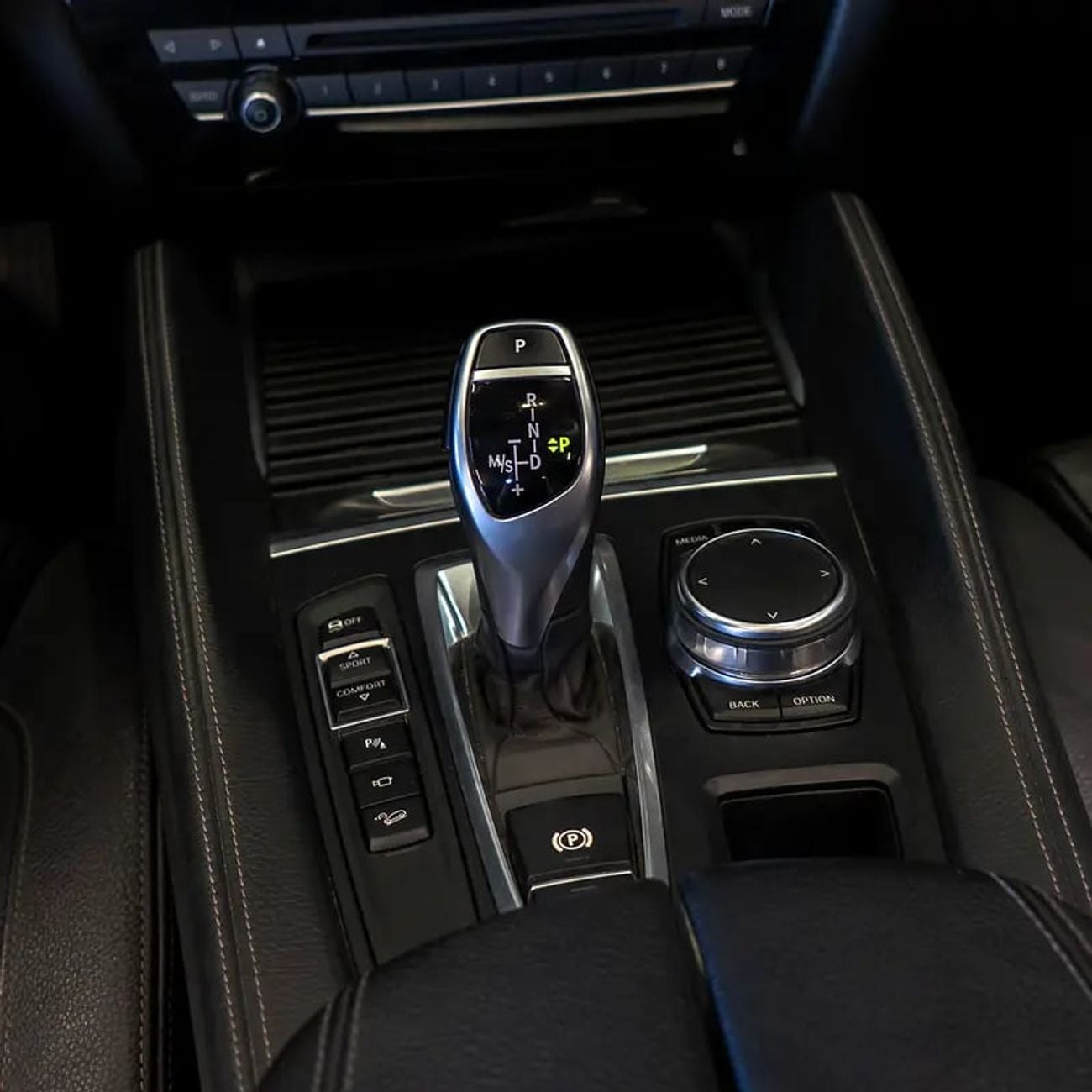 BMW X6 1,632 P.M • 0% Downpayment • xDrive35i M Sport • Clean Title • 1 Year Warranty