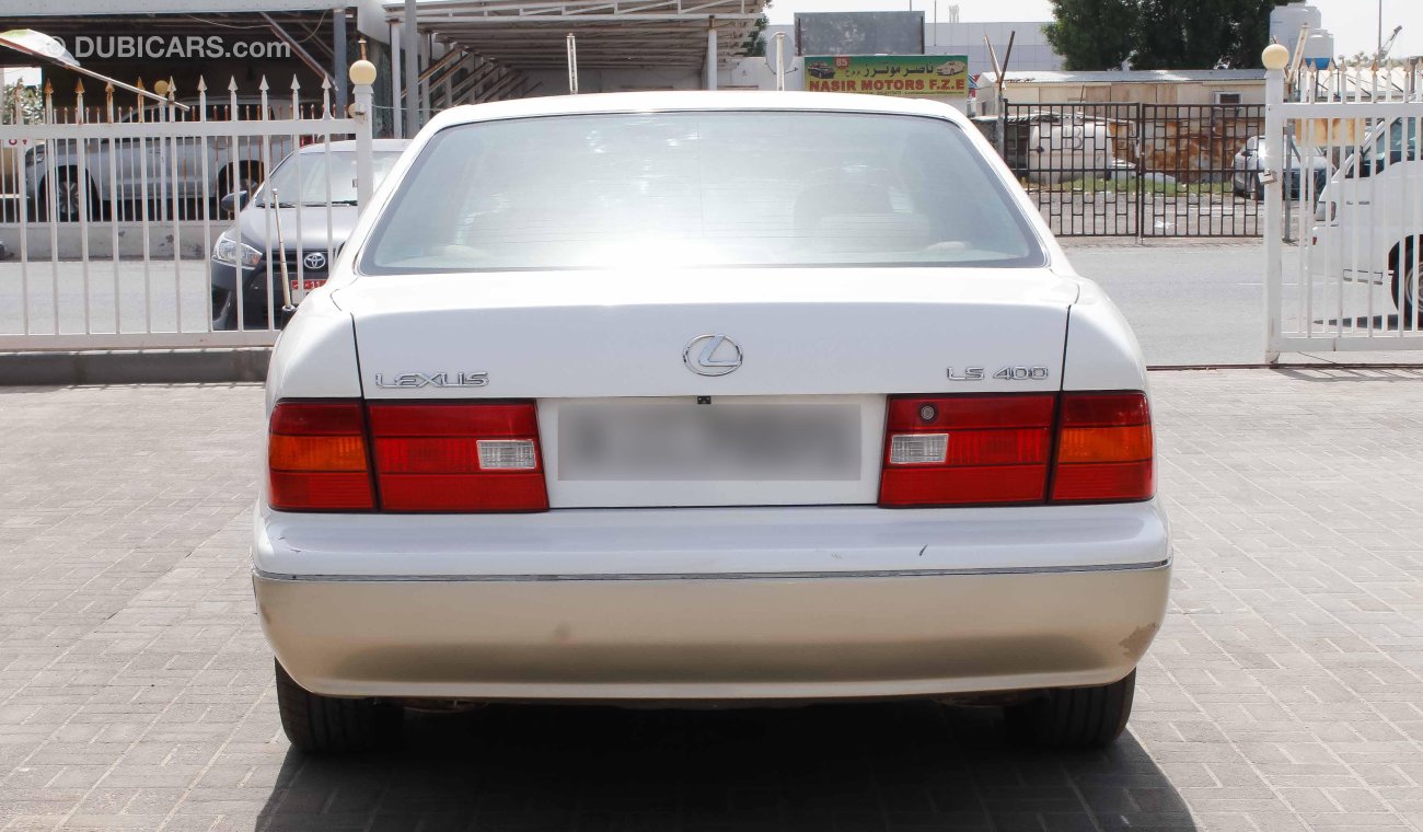 Lexus LS 400