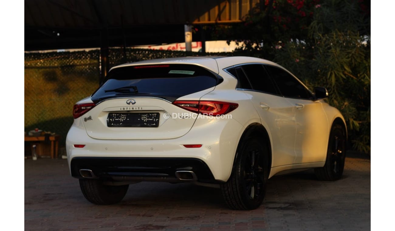 Infiniti Q30 Comfort