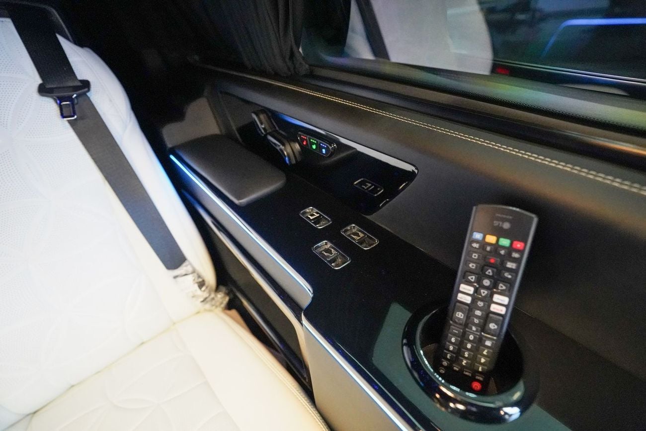 مرسيدس بنز V 300