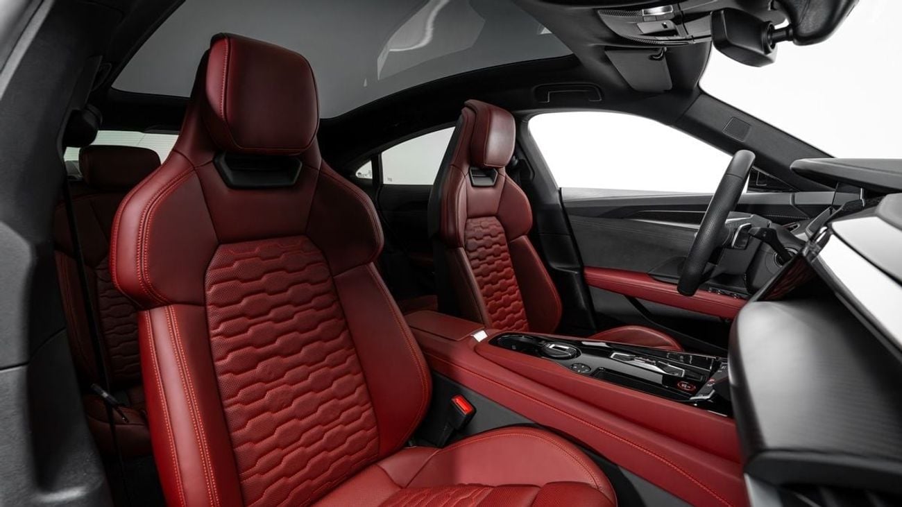 Audi etron GT Quattro - 2023 - GCC Specs - Under Warranty and Service Contract