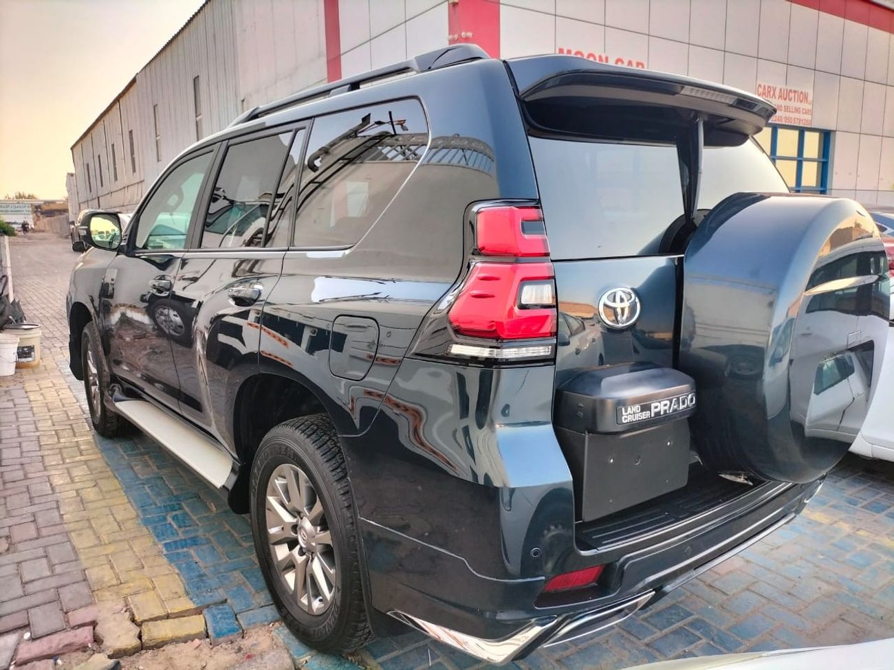 Used Toyota Prado 2014 for sale in Dubai - 707748