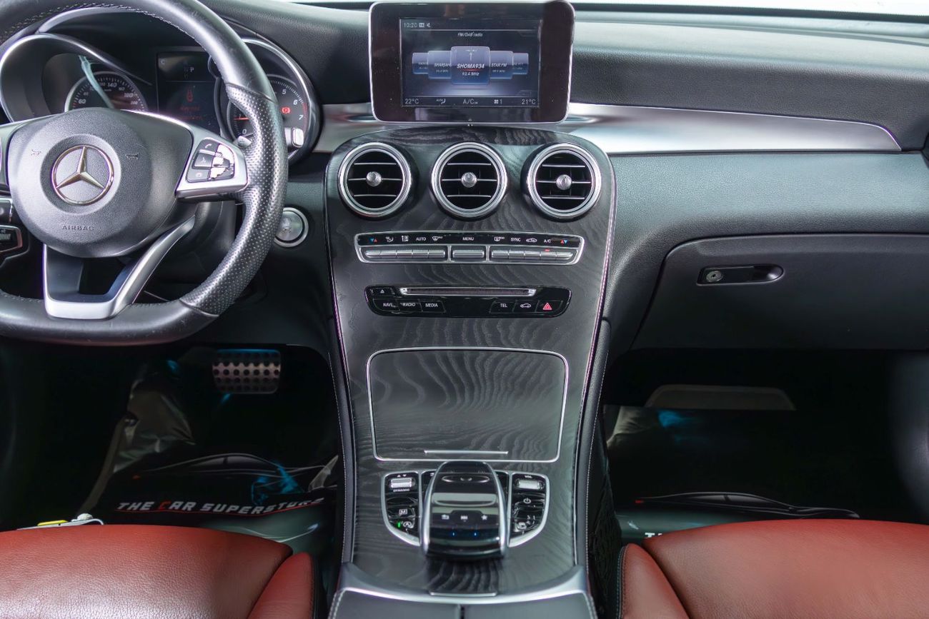 مرسيدس بنز GLC 250 Coupe AMG 2.0L