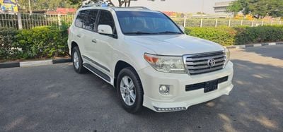 Toyota Land Cruiser VXR 5.7L AWD