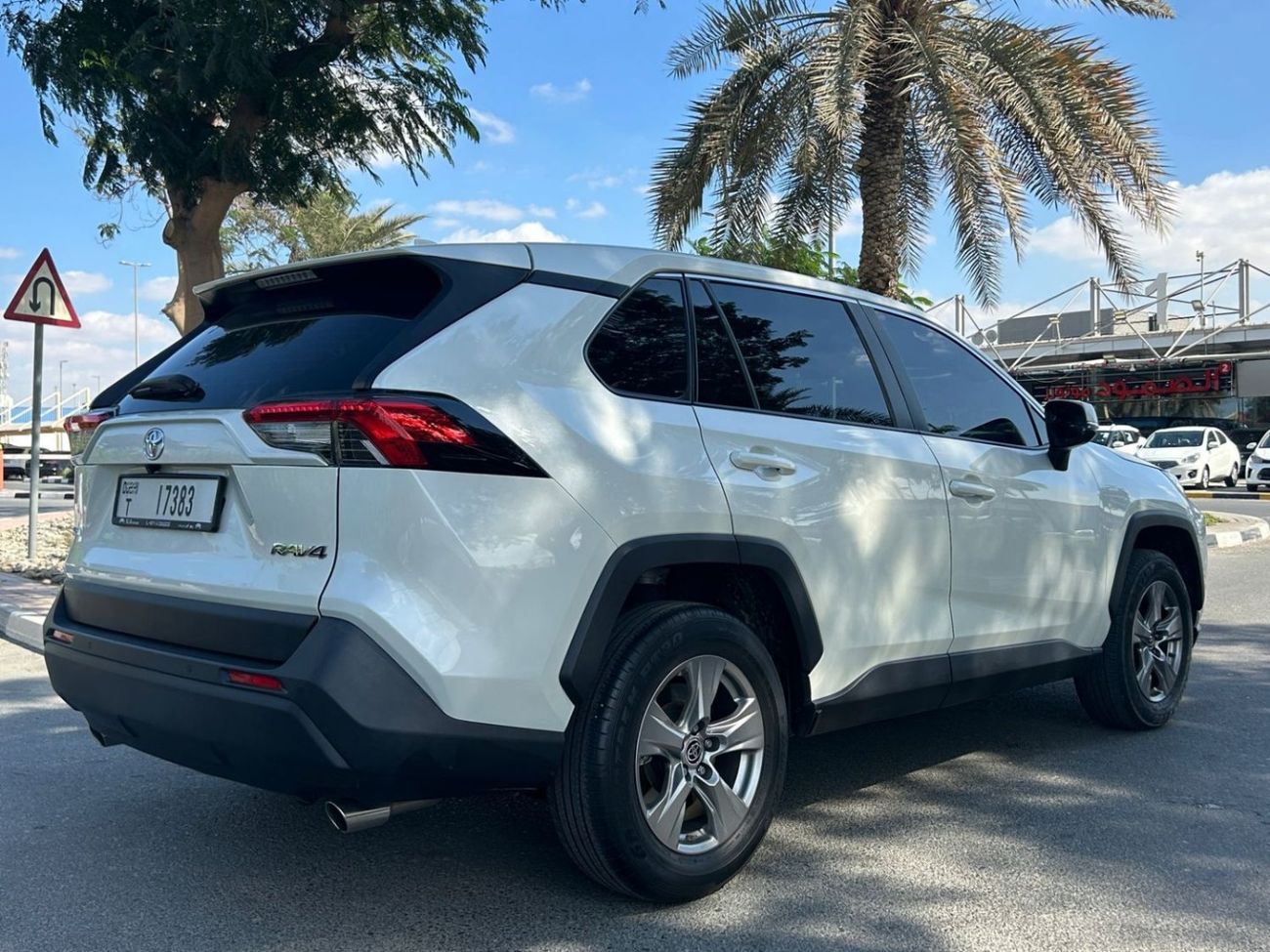 Toyota RAV4 EX 2.5L GCC AL FUTTAIM