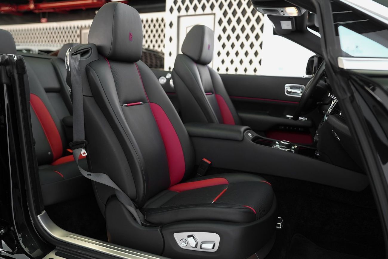 رولز رويس داون Rolls Royce Dawn