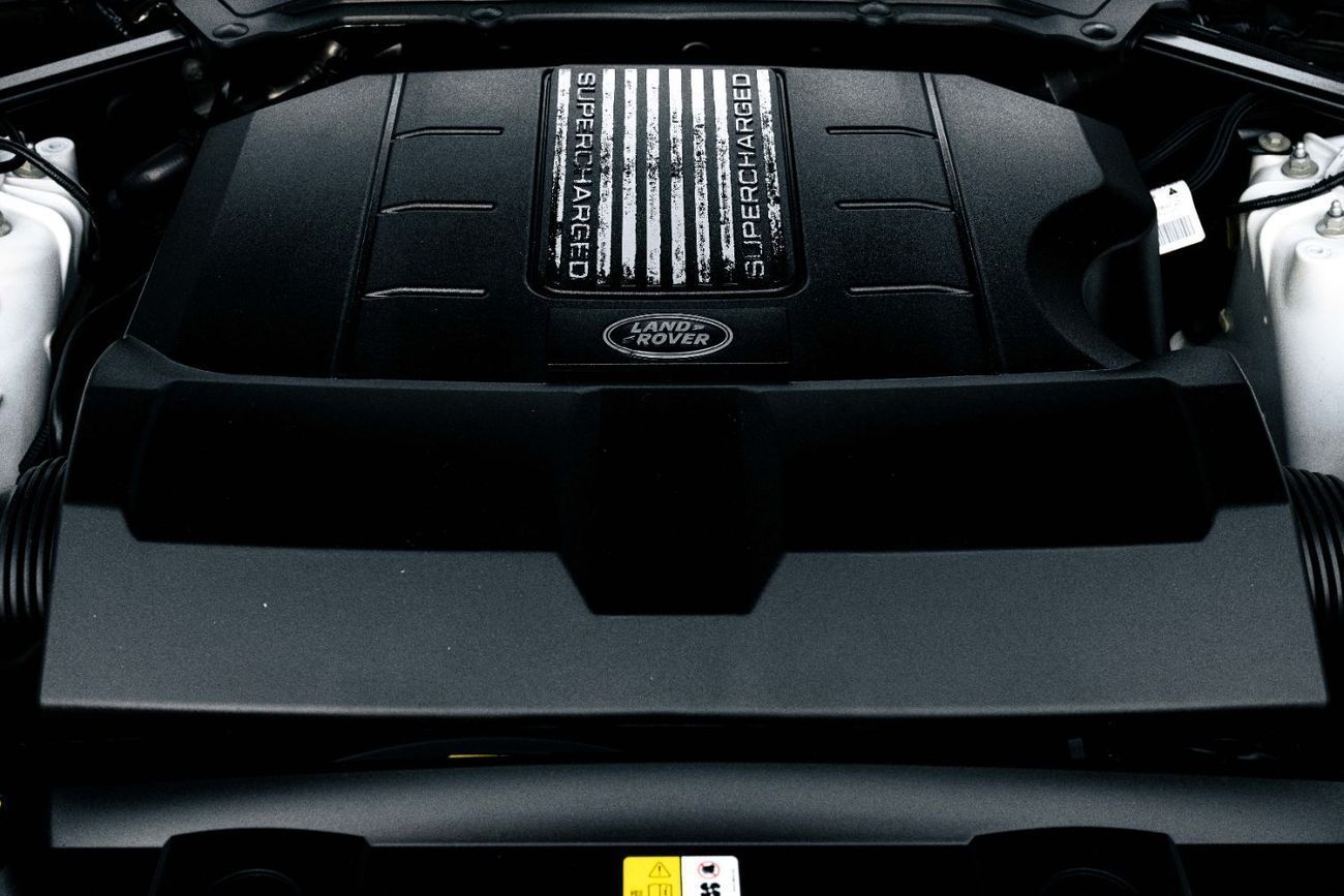 Land Rover Range Rover Vogue | 3,721 P.M  | 0% Downpayment | Full Al Tayer History | Side Steps | Ultra Low KM