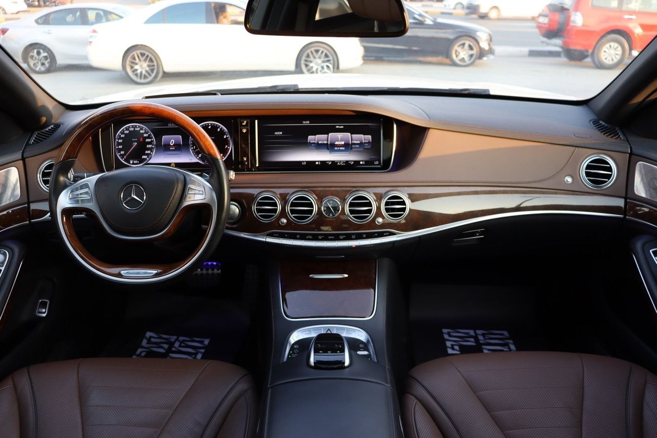 Mercedes-Benz S 500 High 4.7L Mercedes-Benz S500 / Full / 2015 / Free Accident / Only 92,000KM