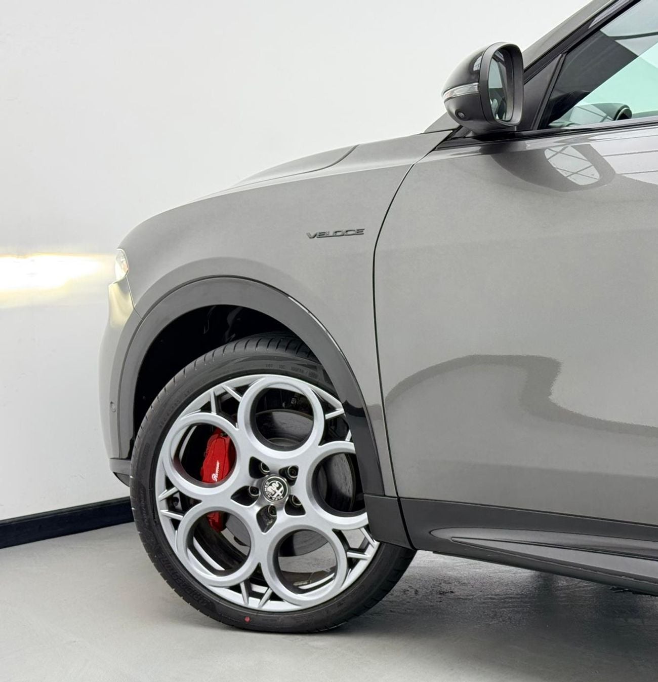 ألفا روميو تونالي 2025 Alfa Romeo Tonale Veloce, 5 Years Alfa Warranty + Service Pack, Delivery Kms, Fully Loaded, GCC