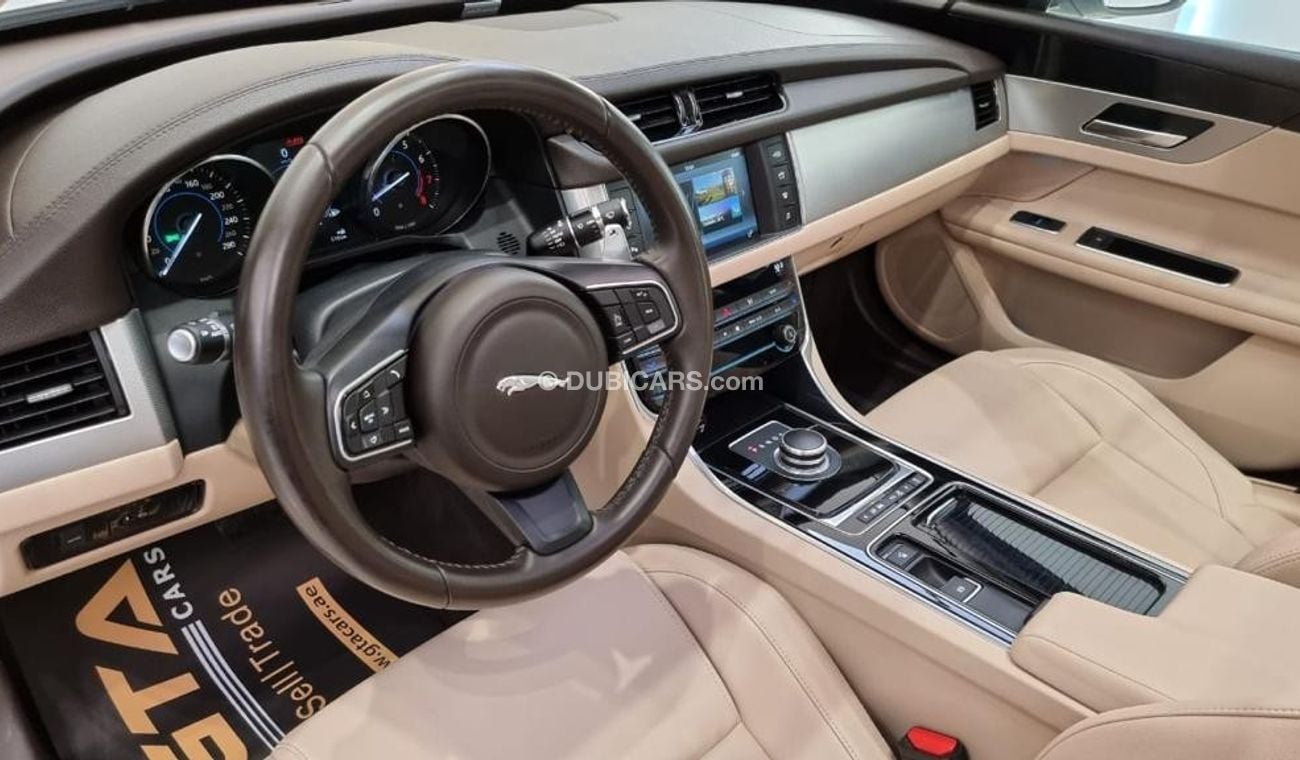 Jaguar XF 2016 Jaguar XF 25t, Warranty, Full Service History, GCC