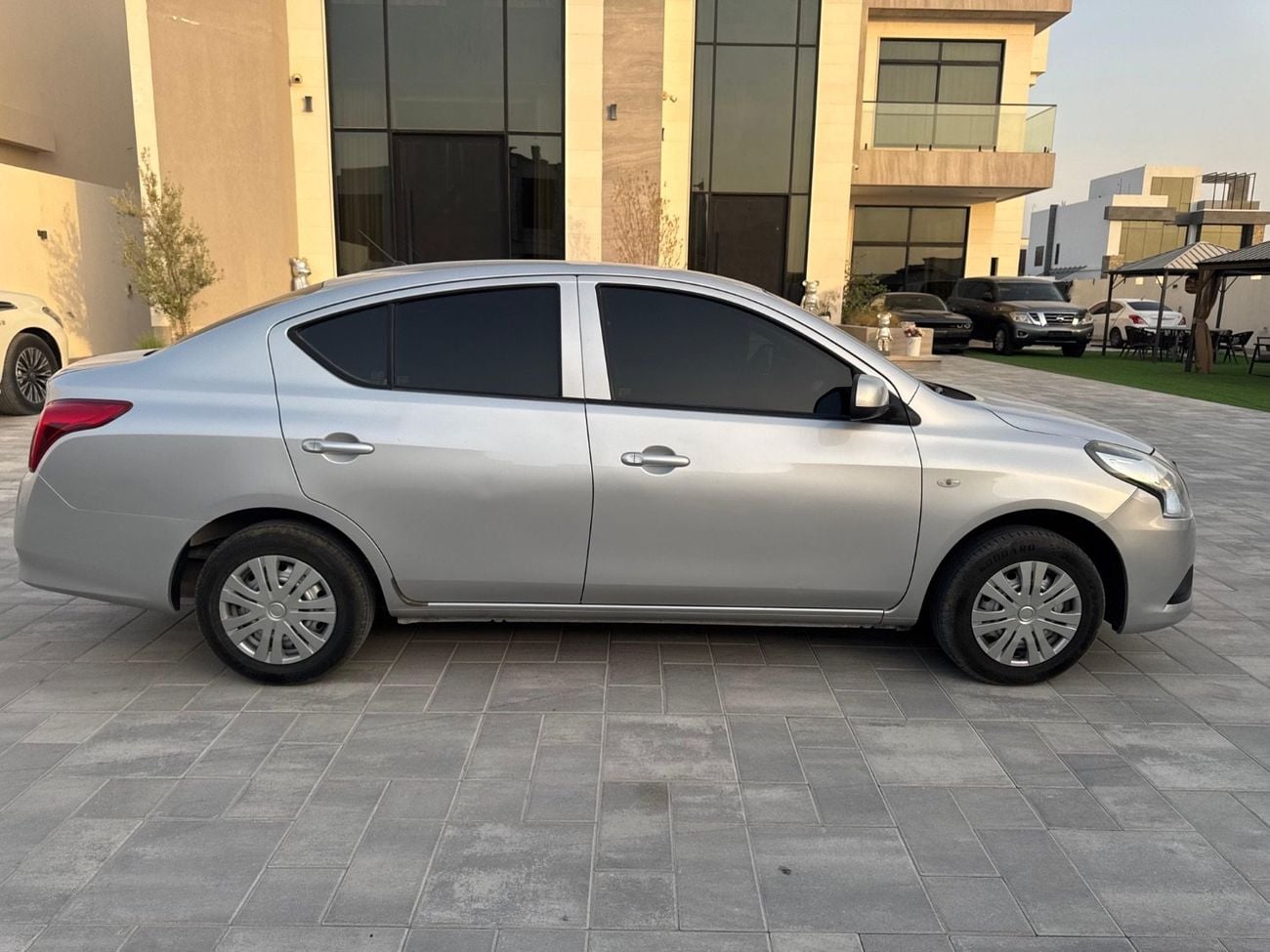 Nissan Sunny