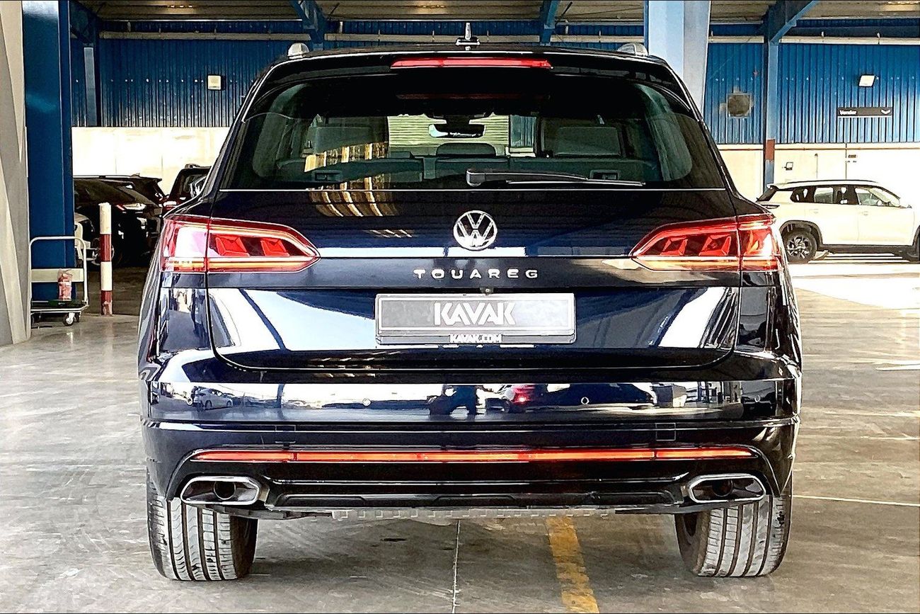 فولكس واجن طوارق R-Line | شامل الضمان | 0 ﺪﻔﻋﺓ ﺃﻮﻟﻯ