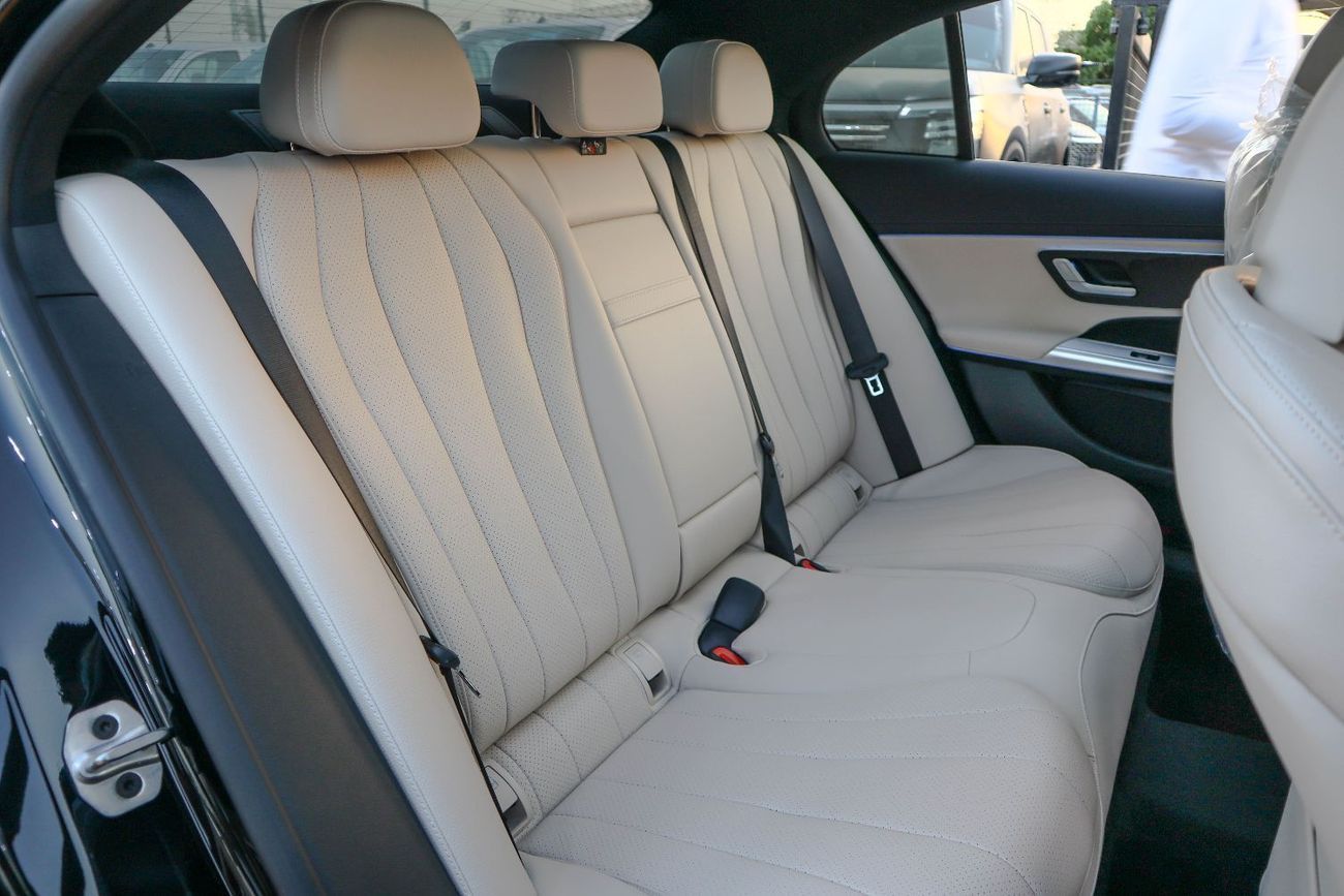 Mercedes-Benz E200 2.0L