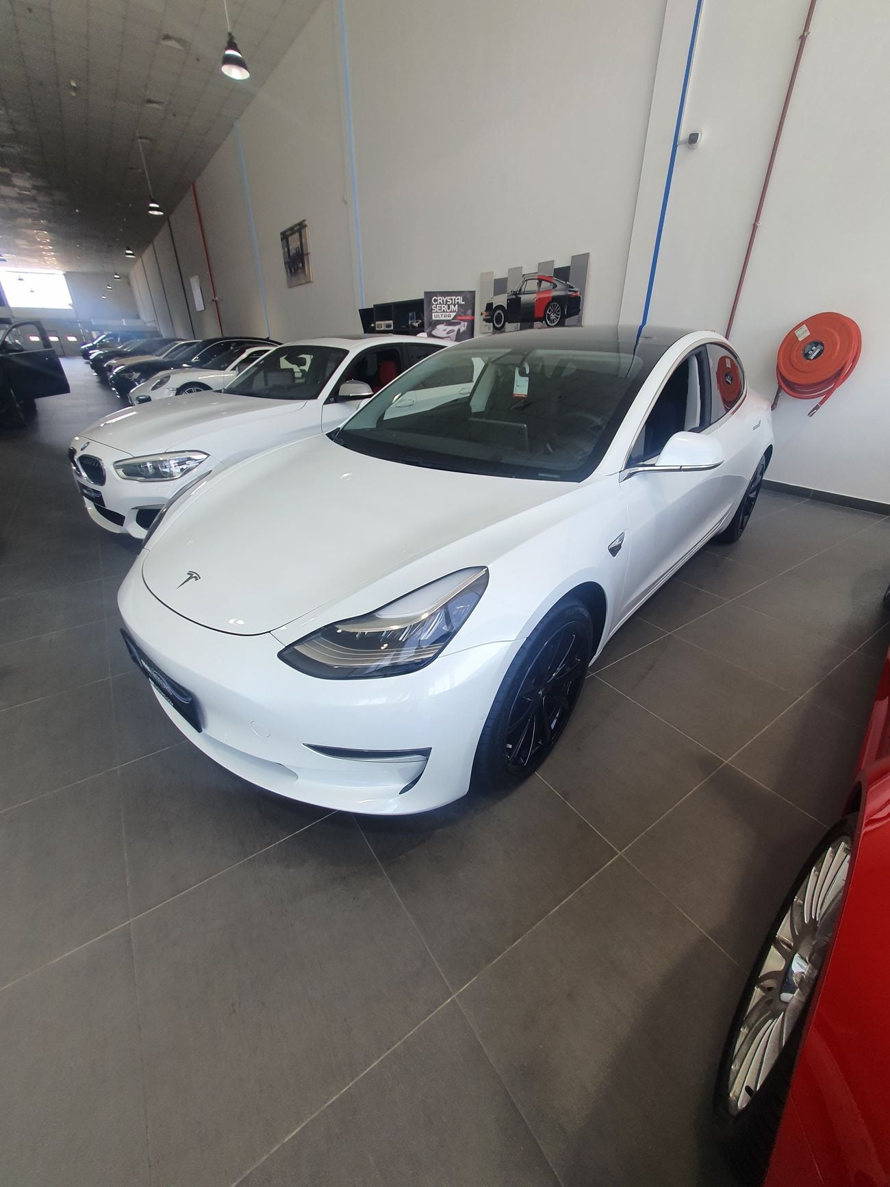Tesla Model 3 LONG RANGE