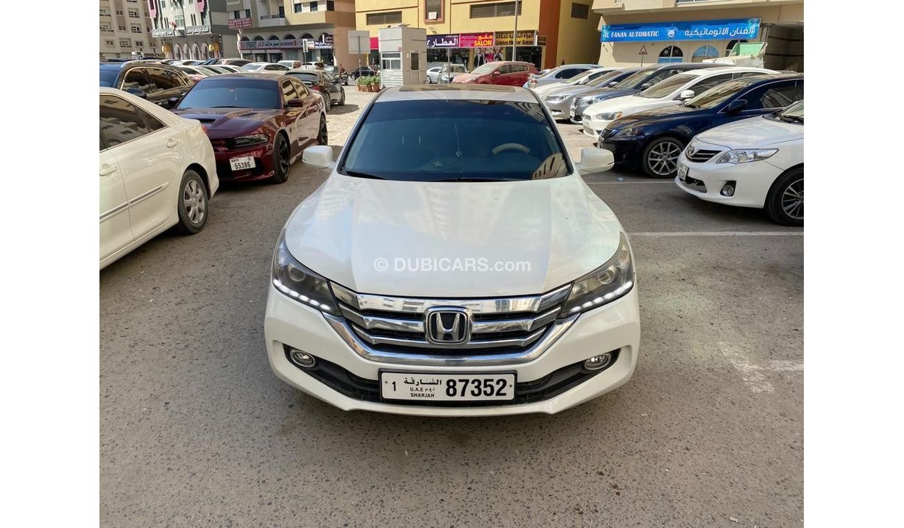 هوندا أكورد LX GCC FULL OPTION
