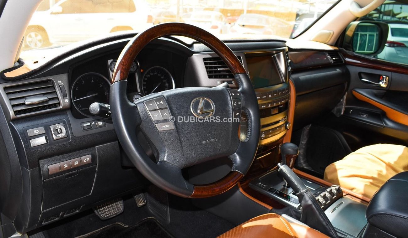 Lexus LX 570