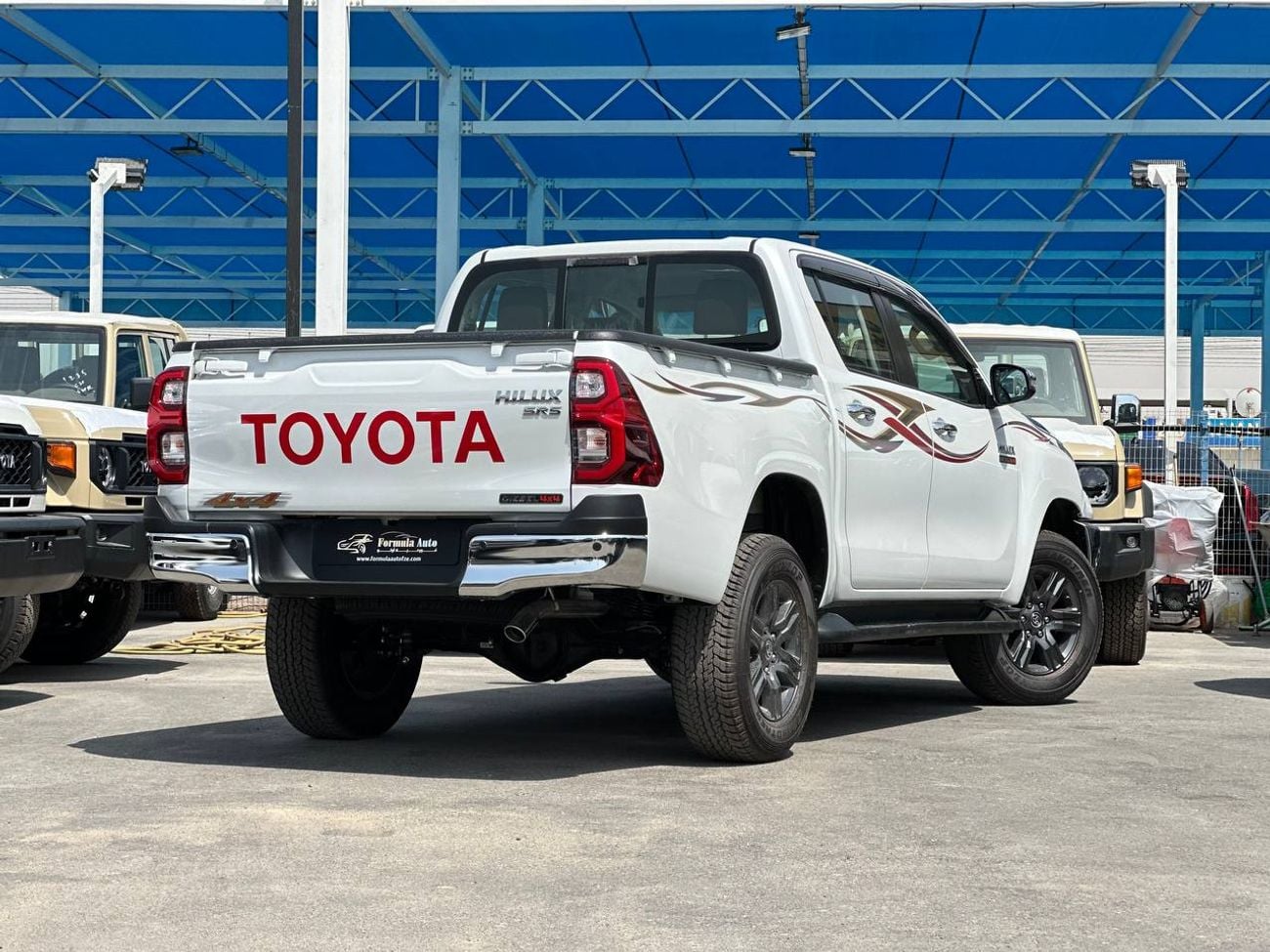 Toyota Hilux 2.8L DSL A/T // 2026 // High Option With Cruise Control , DVD , Wireless Charger , Side Step // Spec