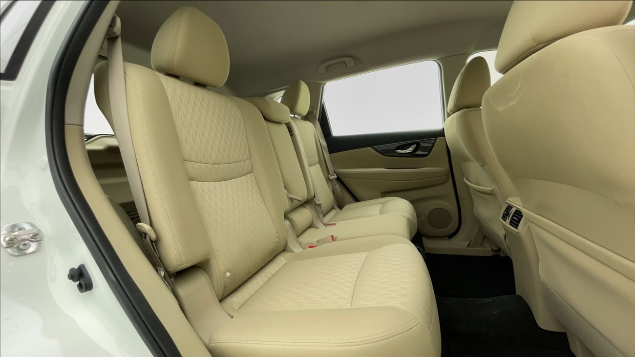 نيسان إكس تريل S 2.5 | بدون دفعة مقدمة | اختبار القيادة في المنزل