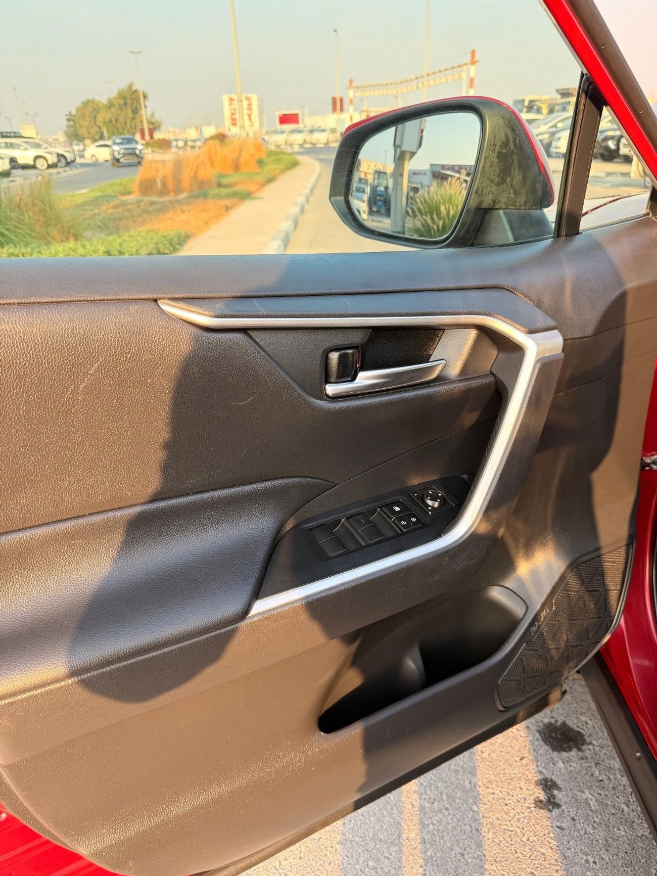 Toyota RAV4 XLE 2.5L AWD push start