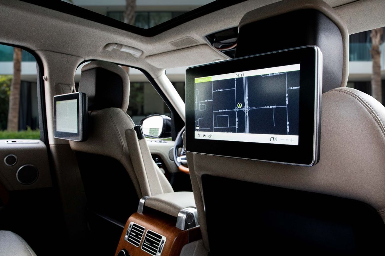 لاند روفر رينج روفر VOGUE | 4,661 P.M  | 0% Downpayment | Agency Serviced!