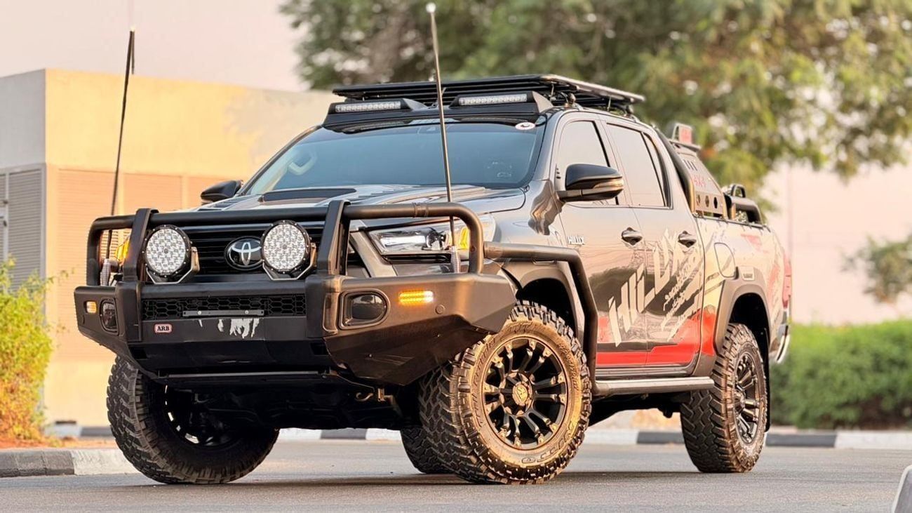 تويوتا هيلوكس OFF ROAD MODIFIED | BULL BAR WITH HEAVY FOCUSED LIGHTS | AUTOMATIC TRANSMISSION | REAR VIEW CAMERA |
