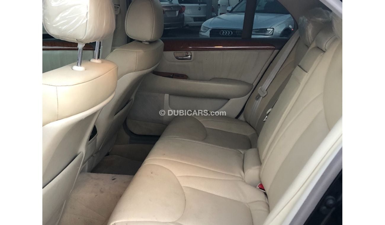 لكزس LS 430 موديل 2002 وارد امريكي فتحه سقف وكراسي جلد ومثبت سرعه وتحكم كهربي كامل