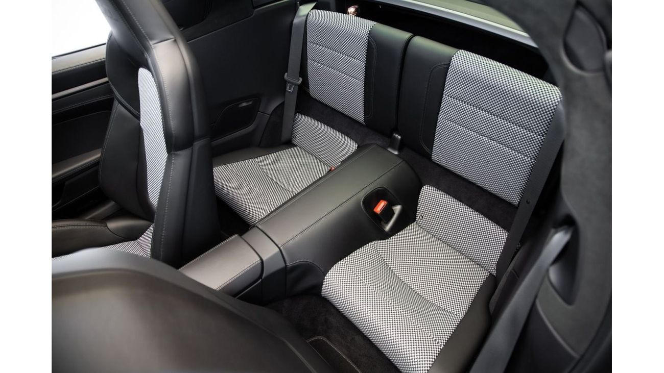 Porsche 911 GTS 50TH ANNIVERSARY | WARRANTY JUN 2025