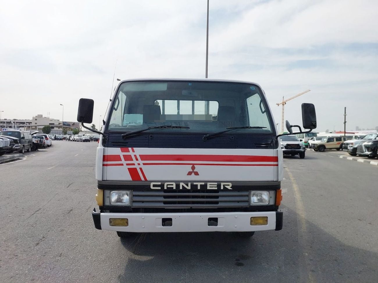 ميتسوبيشي فوسو كانتير (RAMADAN OFFER) MITSUBISHI CANTER TRUCK RHD 1988 MODEL 3.6 L DIESEL MANUAL(PM23190)