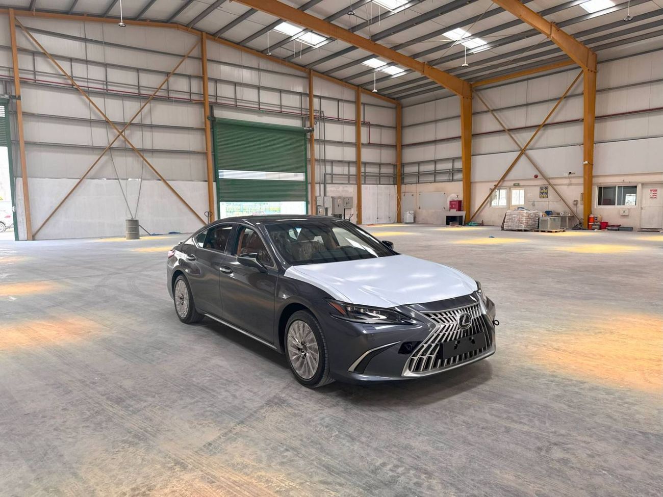 Lexus ES350 2025 LEXUS ES350 3.5L ULTRA LUXURY + RADAR GCC BRAND NEW 0KM (ONLY FOR EXPORT)