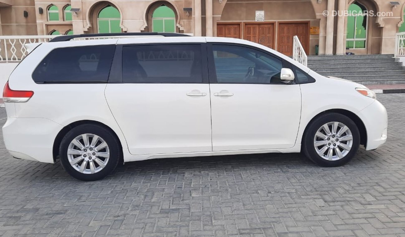 تويوتا سيينا 2013 TOYOTA SIENNA XLE