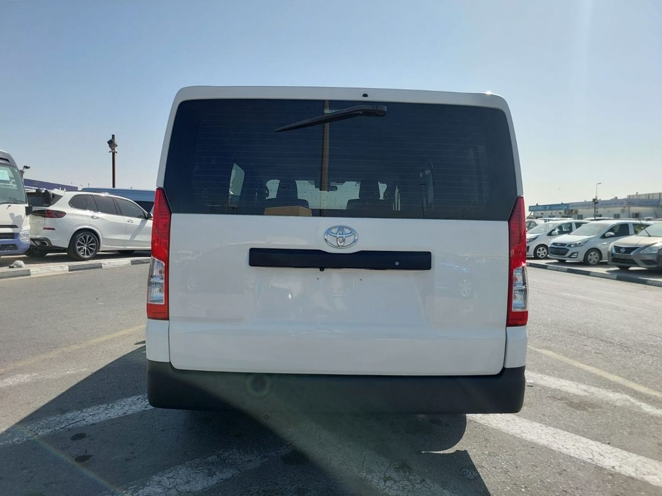 Toyota Hiace (RAMADAN OFFER) TOYOTA HIACE VAN RHD 2020 MODEL 2.8 L DIESEL AUTOMATIC(PM14560)