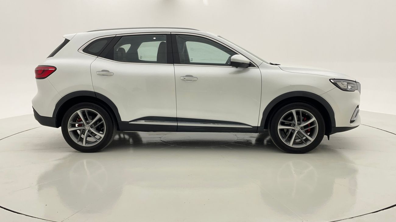 أم جي HS LUXURY TROPHY 2 | بدون دفعة مقدمة | اختبار القيادة في المنزل