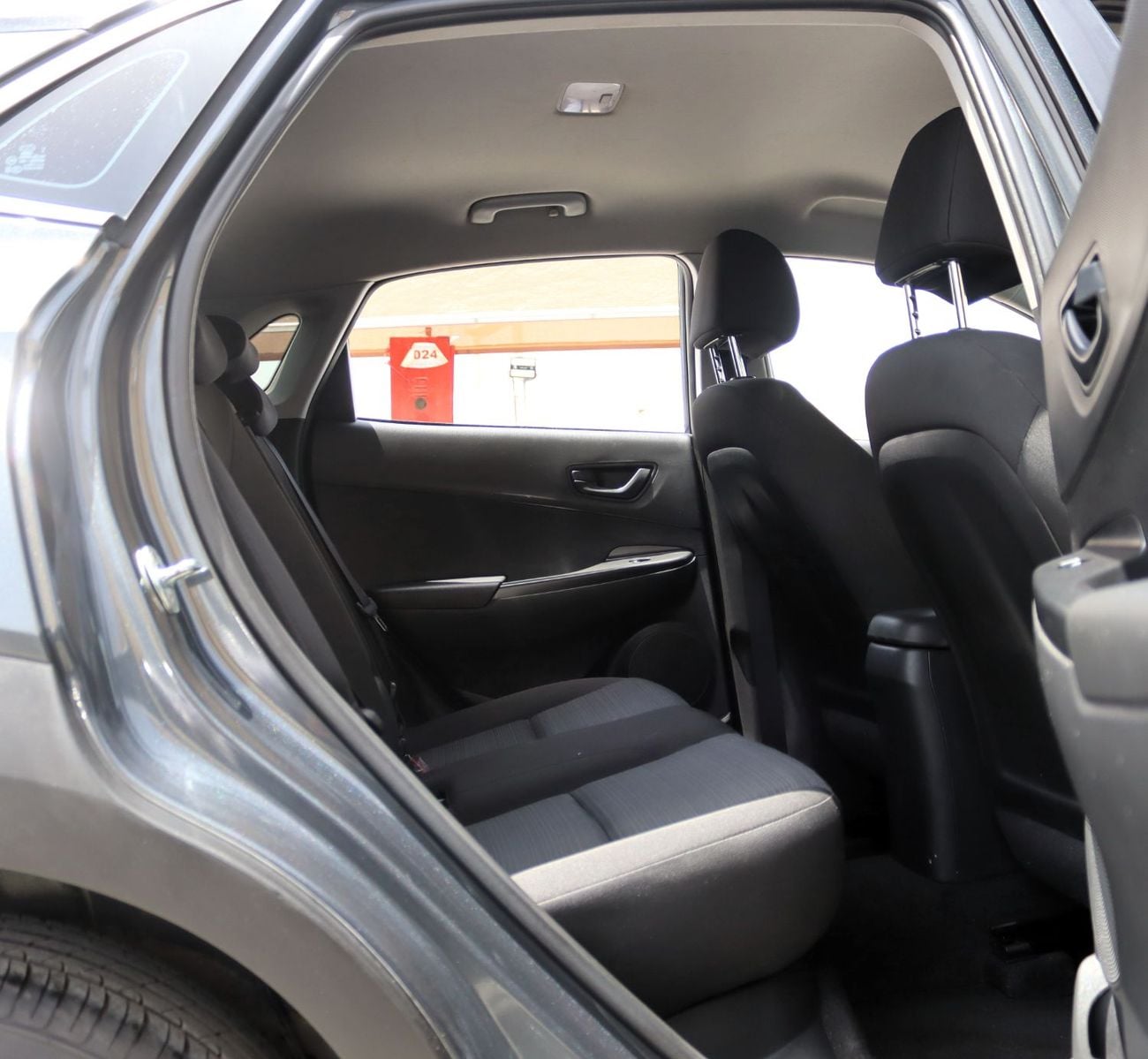 Hyundai Kona SE