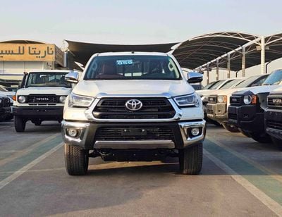 تويوتا هيلوكس SR5 FULL OPTION / A/T / 2.4L V4 DIESEL / DVD + CAMERA / BLIND SPOT / 4WD (CODE # HDAF2)