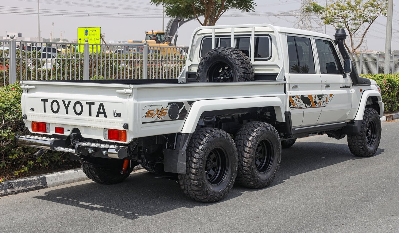 Toyota Land Cruiser Pick Up Black Mountain 6X6 79-Series 4.5L V8 Turbo Diesel , 2022 , GCC , 0Km , (ONLY FOR EXPORT)