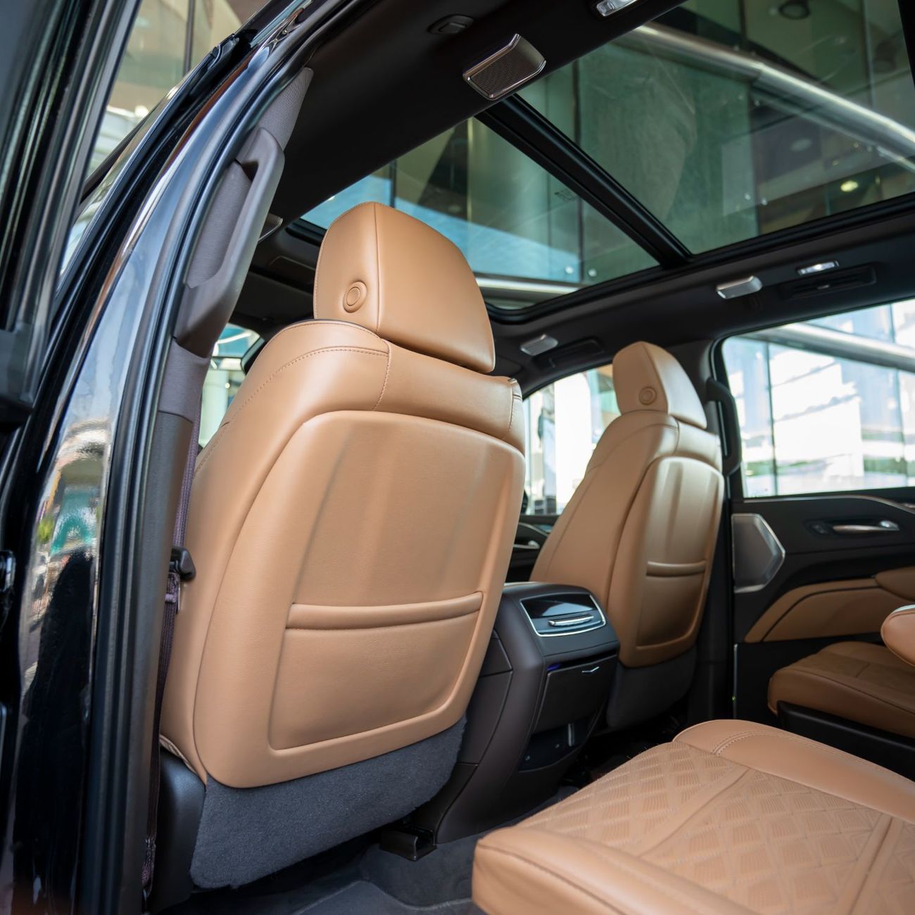 كاديلاك إسكالاد 2022 CADILLAC ESCALADE SPORT PLATINIUM GCC DONE 78,000KM ( WARRANTY TILL 2027 OR 100,000KM )