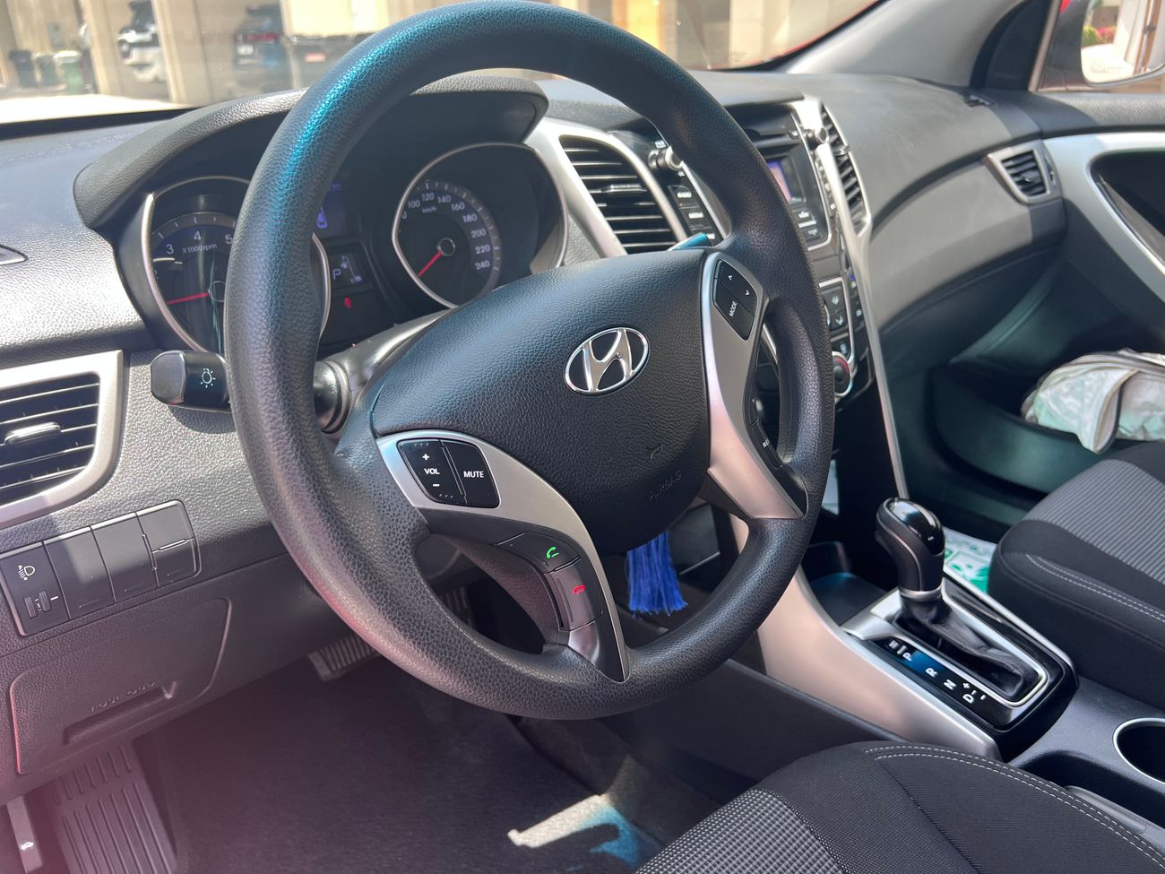 هيونداي i30 GL 1.6L