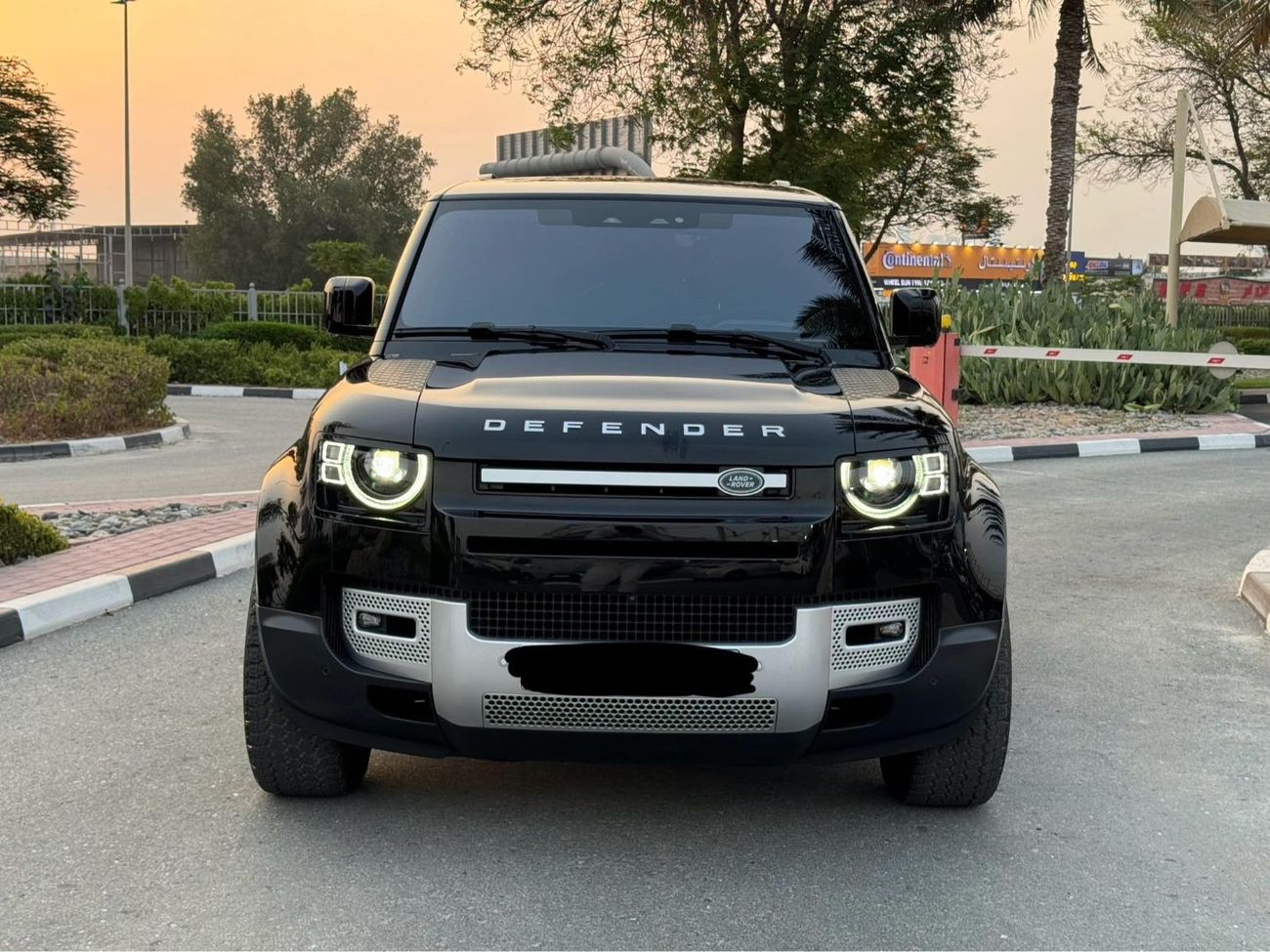 لاند روفر ديفندر 90 X-ديناميك HSE P400