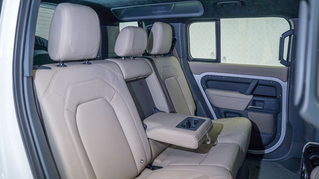 لاند روفر ديفندر P400 110 S 3.0L (5 Seater)