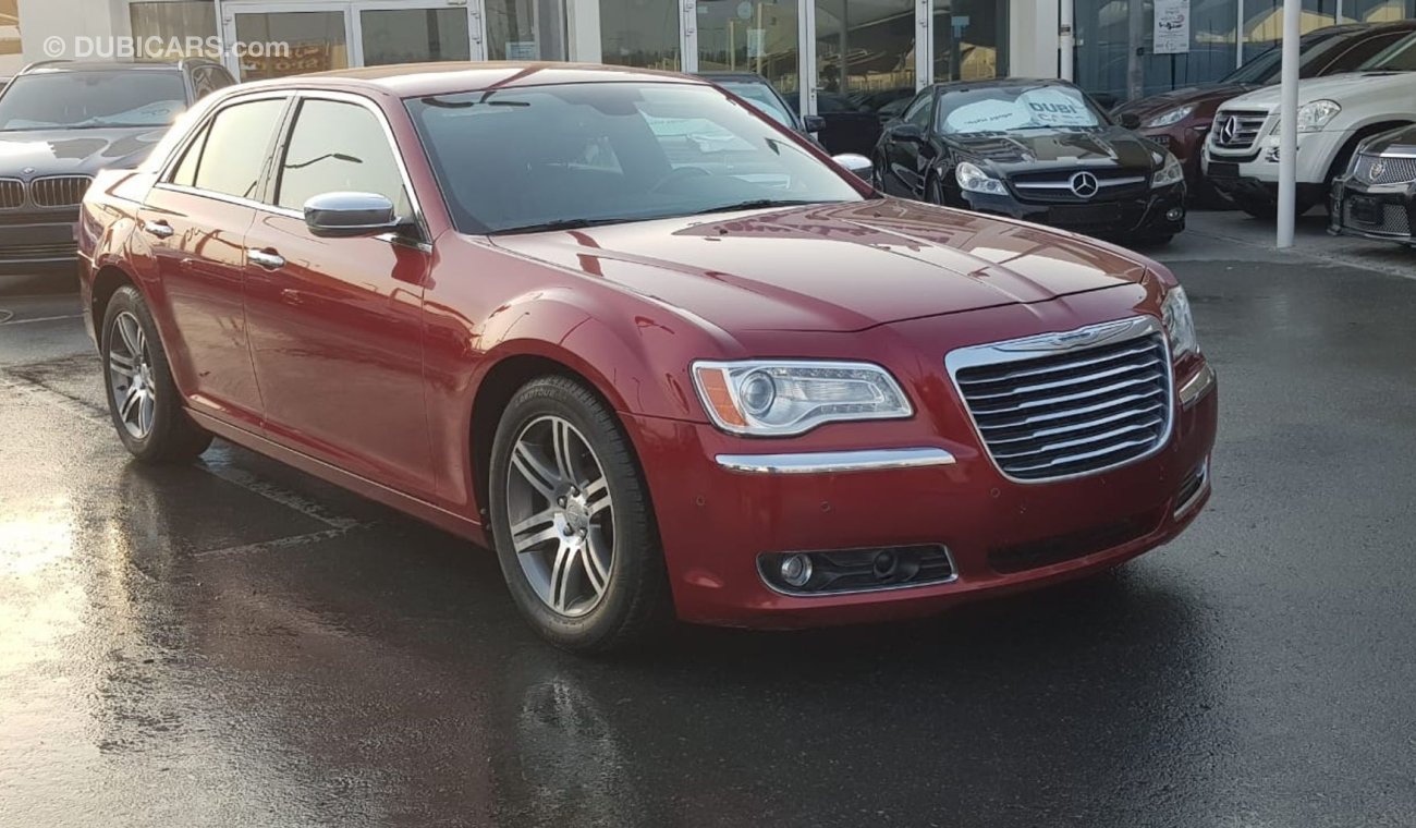 Chrysler 300C Model 2012 GCC car prefect condition full option low mileage excellent sound system back air conditi