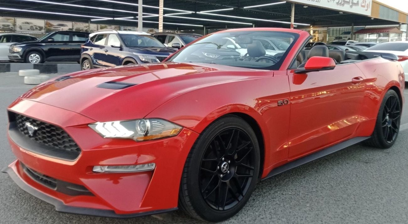 Ford Mustang Ford mustang ecoboost convertible V4  Body kit GT Model 2019 Price: 68000 Dhs Mileage: 44000 Mi Spec