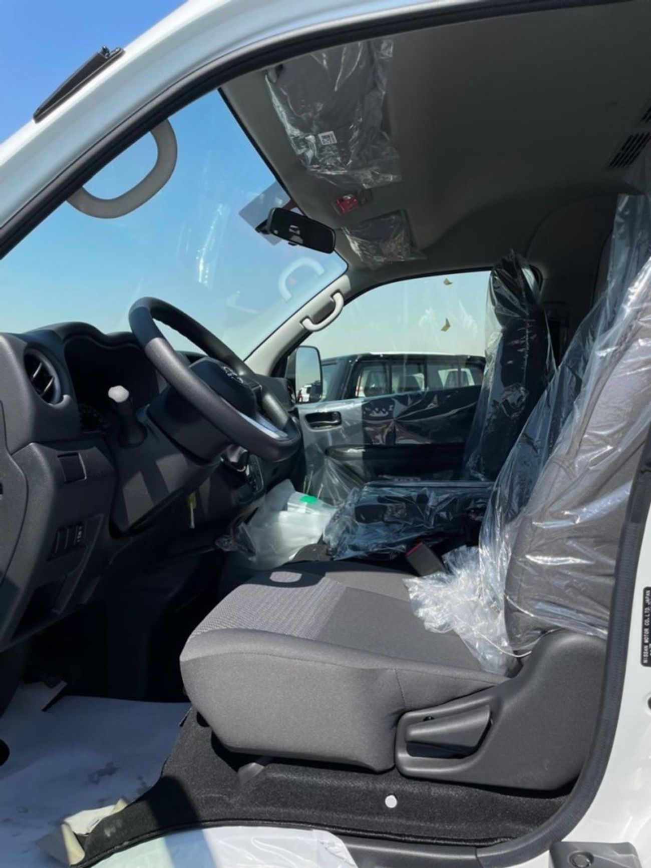 نيسان أورفان Nissan Urvan 2025 2.5L Diesel Best Price For Export!!!