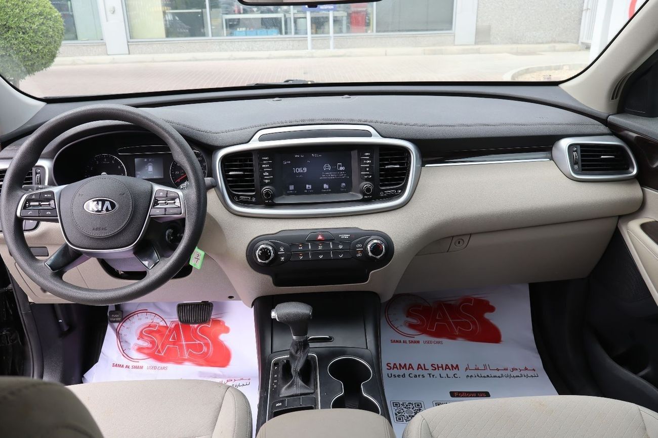 Kia Sorento Base 2.4L FWD