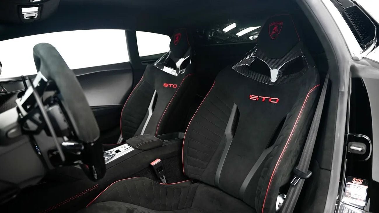 Lamborghini Huracan STO