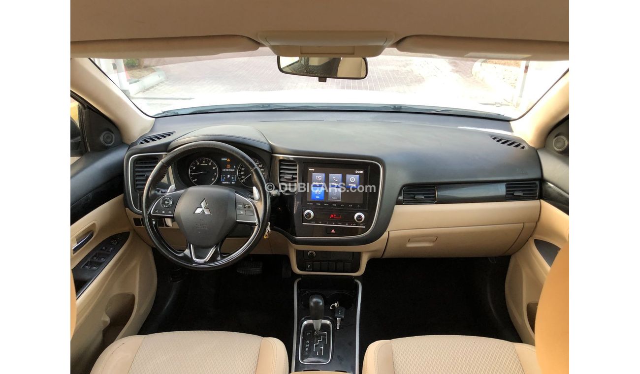 Mitsubishi Outlander GLS GCC