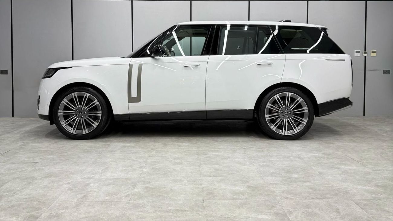 Land Rover Range Rover HSE P530 4.4L | V8 | GCC Specs | Warranty & Service Contract Until 2027