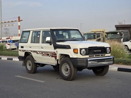 Toyota Land Cruiser 70 2024 LC76 4.5L V8 Diesel MT